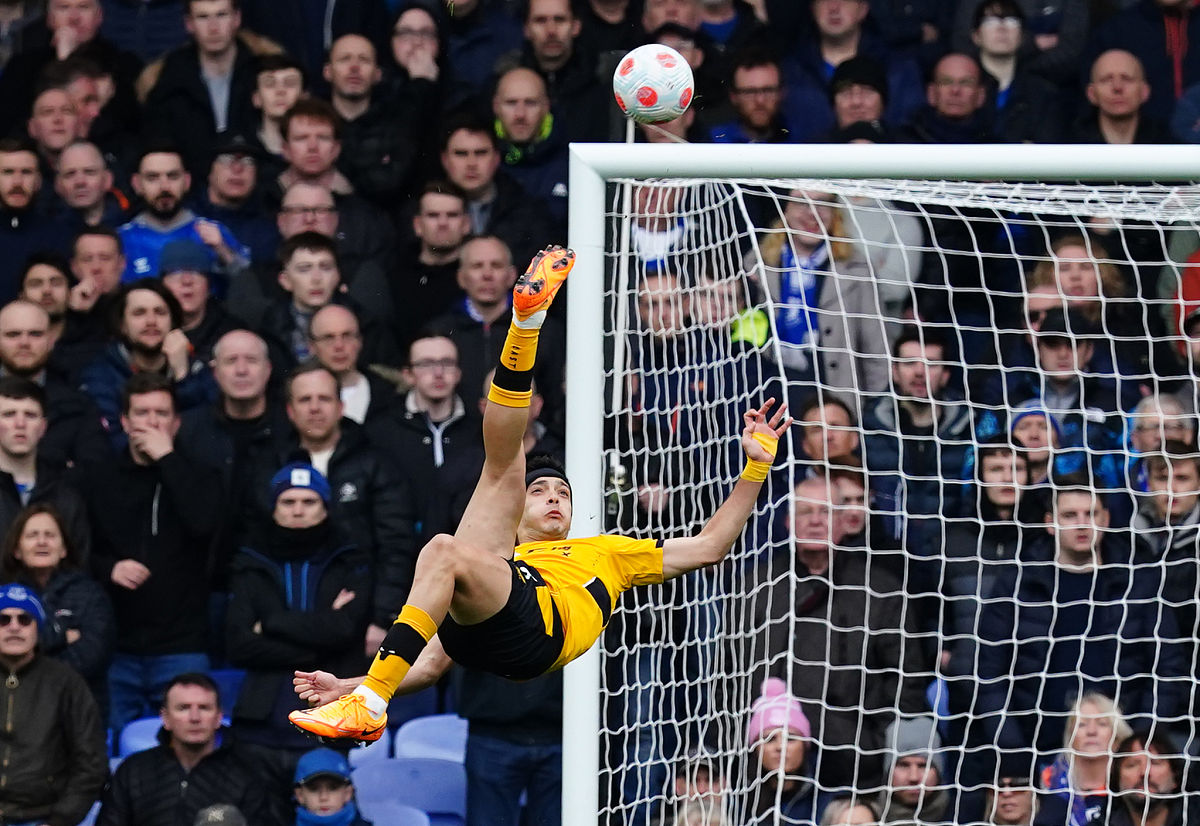 开云体育官网-昂热中场球员展现技术优势，成为比赛中的支柱的简单介绍