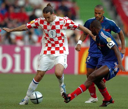 关于匈牙利队发挥出色,逼平法国队的信息 关于匈牙利队发挥出色,逼平法国队的信息