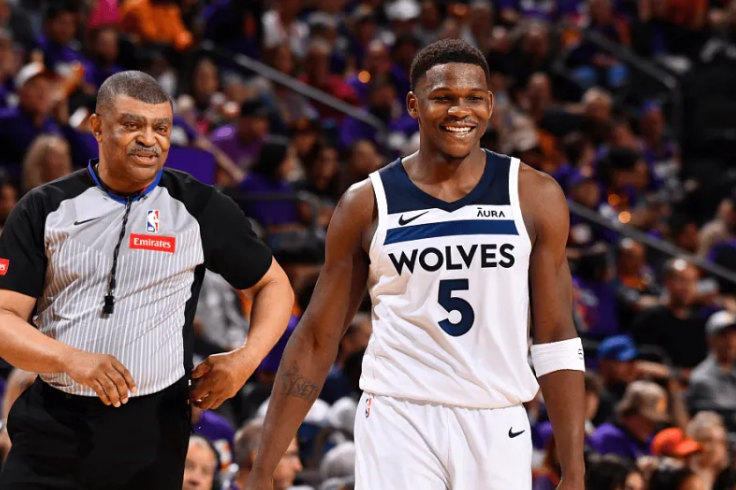 雄鹿队全队状态火热，雷霆队遭遇阻击能否突围